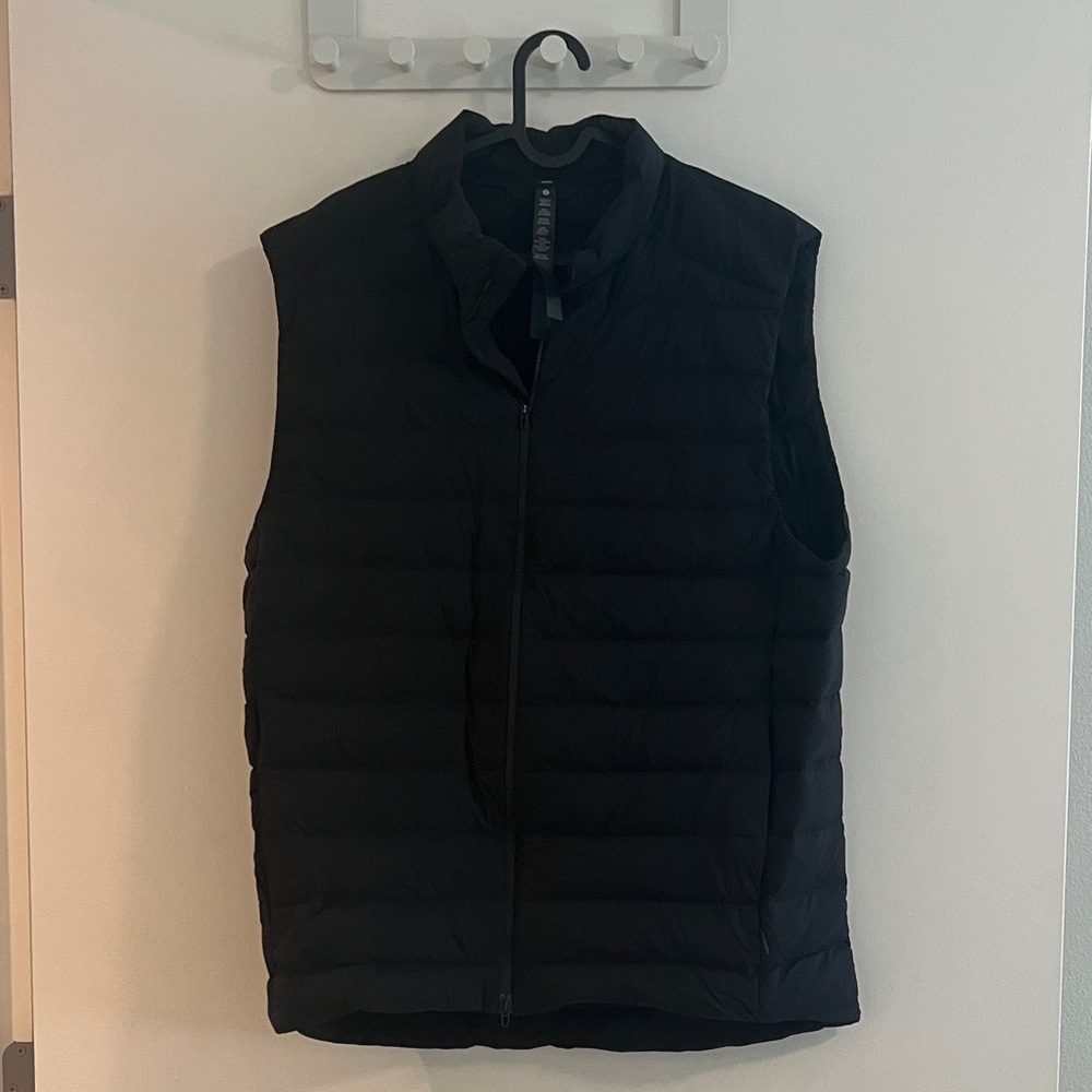lululemon athletica Men's Black Quilted Vest